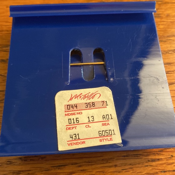 Patriotic Pins - Picture 5 of 6